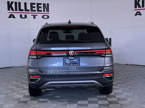 Used 2025 Volkswagen Taos SEL image 6