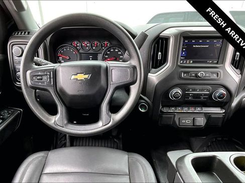 Used 2025 Chevrolet Silverado 1500 W/T w/ WT Value Package image 9
