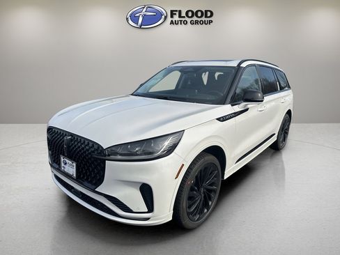 New 2026 Lincoln Aviator Reserve image 3