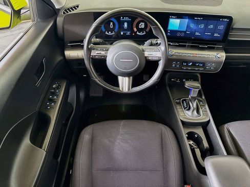 Used 2025 Hyundai Kona SEL FWD image 18