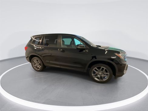 Used 2023 Honda Passport EX-L image 9