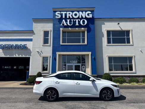Used 2025 Nissan Sentra SV FWD image 17