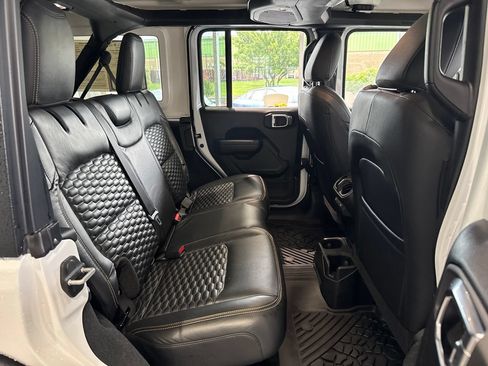 Used 2025 Jeep Wrangler Unlimited Sport AWD/4WD image 41
