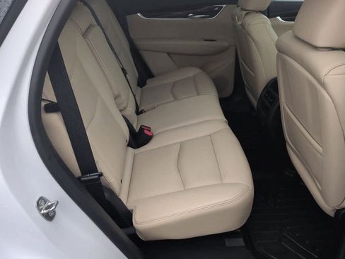 Used 2017 Cadillac XT5 Luxury image 21