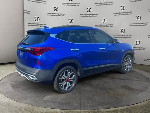 Used 2023 Kia Seltos SX w/ SX Sunroof Package AWD/4WD image 5