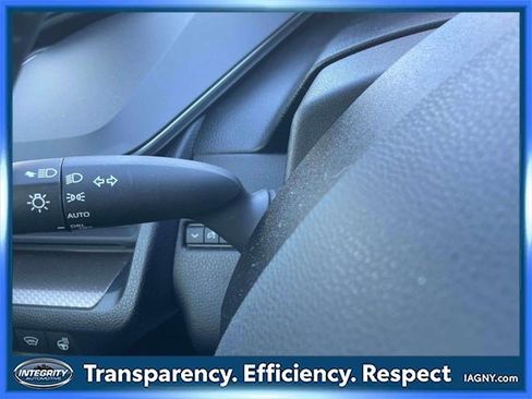 Certified 2023 Toyota Prius XLE image 23