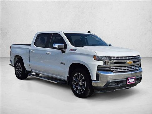 Used 2020 Chevrolet Silverado 1500 LT w/ Texas Edition AWD/4WD image 3