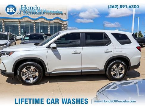 Certified 2025 Honda Pilot EX-L image 2