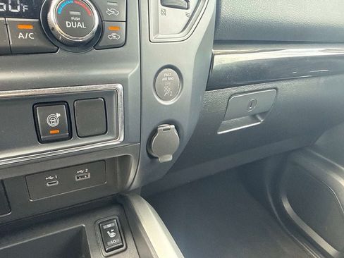Certified 2024 Nissan Titan SV w/ SV Convenience Package AWD/4WD image 26