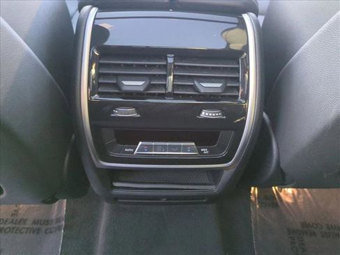 Used 2023 BMW X5 sDrive40i w/ Parking Assistance Package image 18