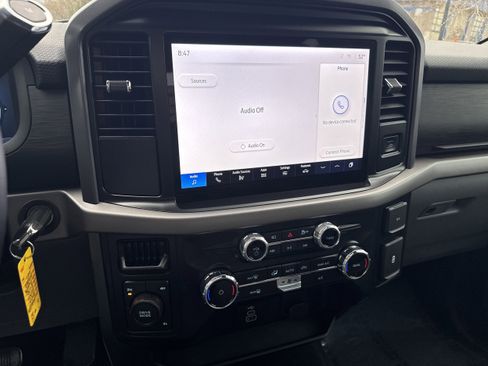 Used 2025 Ford F150 XLT w/ Equipment Group 301A Standard image 16