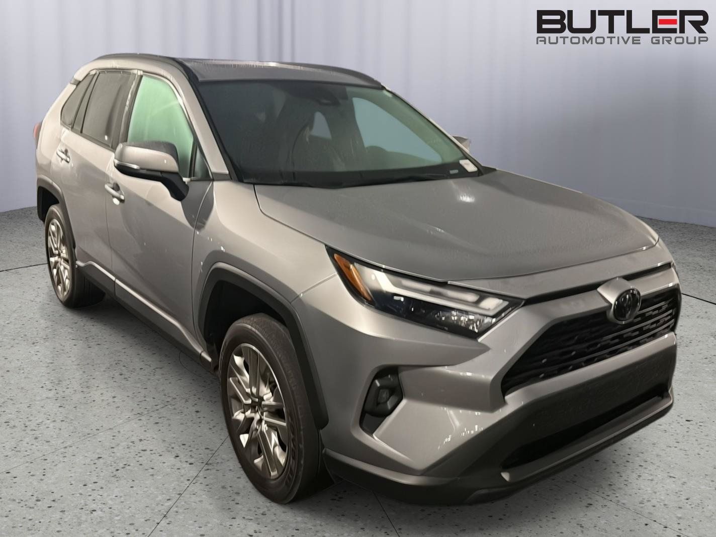 Certified 2023 Toyota RAV4 XLE Premium FWD image 5