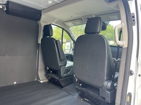 New 2026 Ford Transit 250 Low Roof RWD image 20