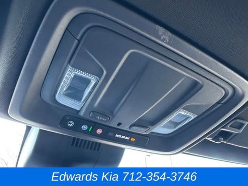 Used 2022 Chevrolet Silverado 1500 LT image 28