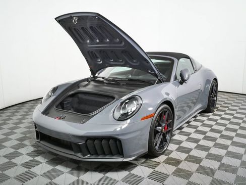Certified 2026 Porsche 911 Targa 4 GTS AWD/4WD image 30