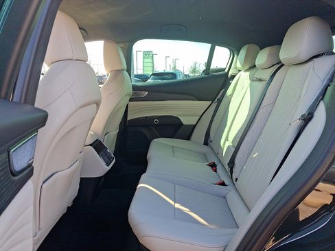 Certified 2024 Maserati Grecale GT image 10