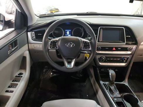 Used 2018 Hyundai Sonata SE w/ Cargo Package FWD image 15