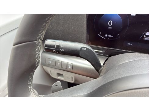 Used 2025 Hyundai Kona SEL AWD/4WD image 13