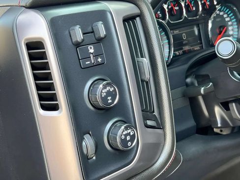 Used 2017 GMC Sierra 1500 SLT AWD/4WD image 18