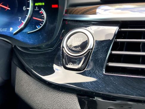 Used 2018 BMW 540i RWD image 31