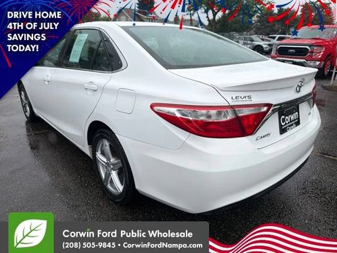 Used 2016 Toyota Camry SE FWD image 7