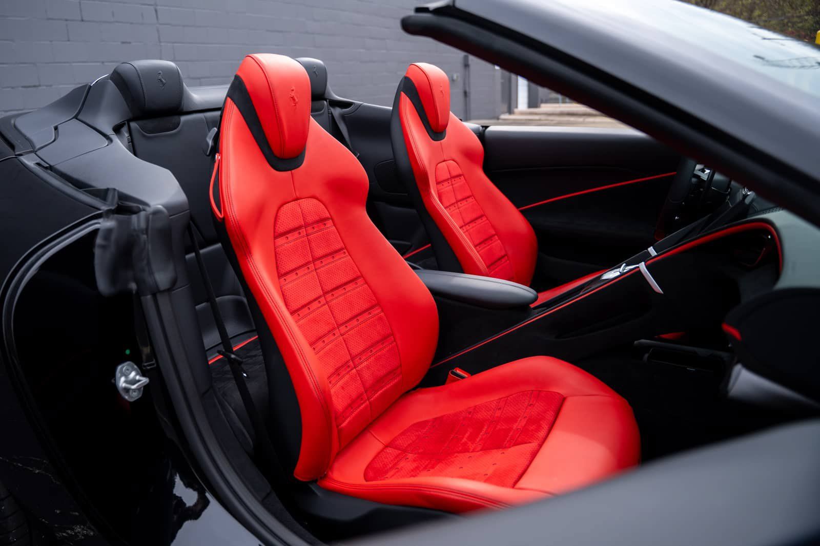 Used 2025 Ferrari Roma Spider RWD image 22