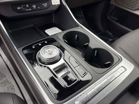 New 2026 Kia Carnival EX image 31