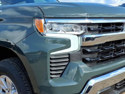 New 2026 Chevrolet Silverado 1500 LT image 8