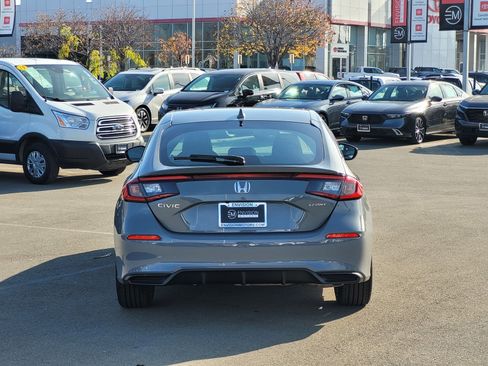 Certified 2025 Honda Civic Sport image 6
