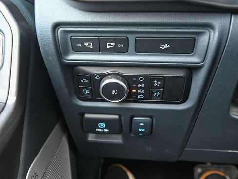 Certified 2024 Ford F150 Lariat AWD/4WD image 39
