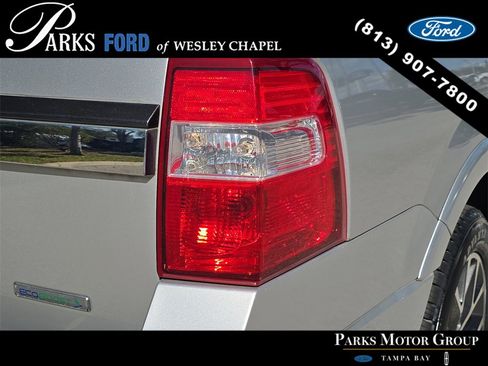 Used 2017 Ford Expedition XLT w/ Equipment Group 202A image 7