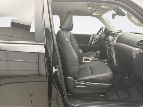 Used 2023 Toyota 4Runner TRD Sport AWD/4WD image 17