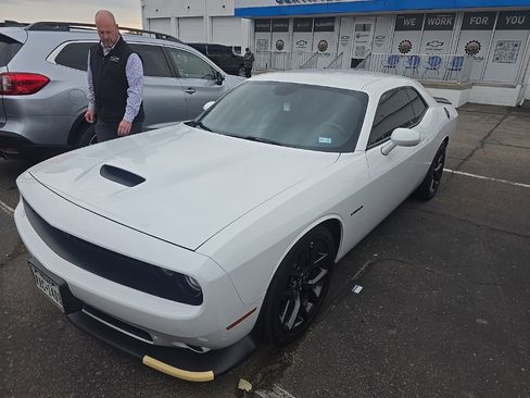Used 2022 Dodge Challenger R/T w/ Blacktop Package image 1