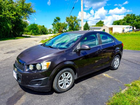 Used 2014 Chevrolet Sonic LT image 7