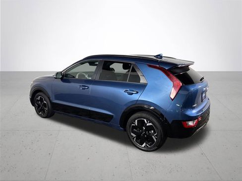 Certified 2023 Kia Niro Wind FWD image 9