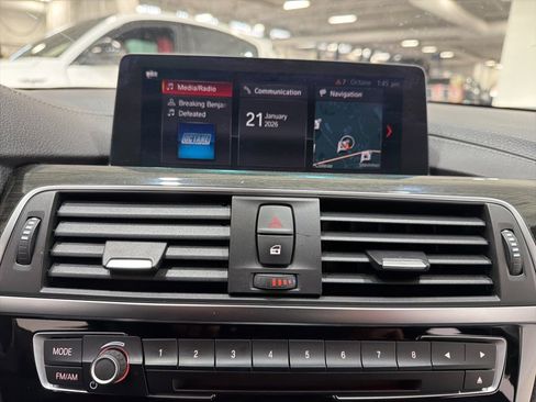 Used 2018 BMW 330i xDrive Sedan w/ Convenience Package image 16