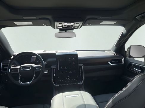 New 2026 GMC Yukon Denali w/ Sun & Power Step Package AWD/4WD image 22