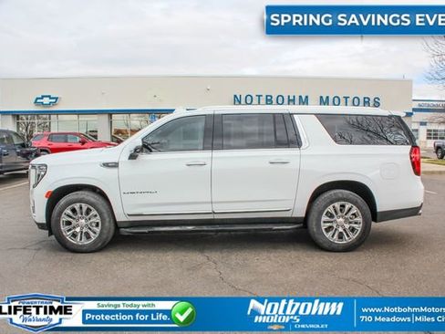 Used 2023 GMC Yukon XL Denali AWD/4WD image 4