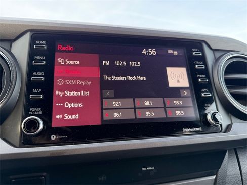 Used 2020 Toyota Tacoma TRD Sport image 17