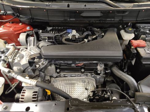 Used 2019 Nissan Rogue SV FWD image 30