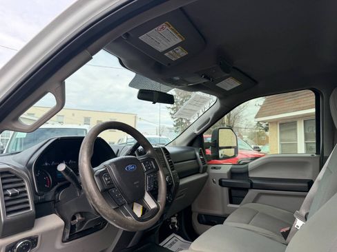 Used 2019 Ford F350 XL w/ Power Equipment Group AWD/4WD image 9