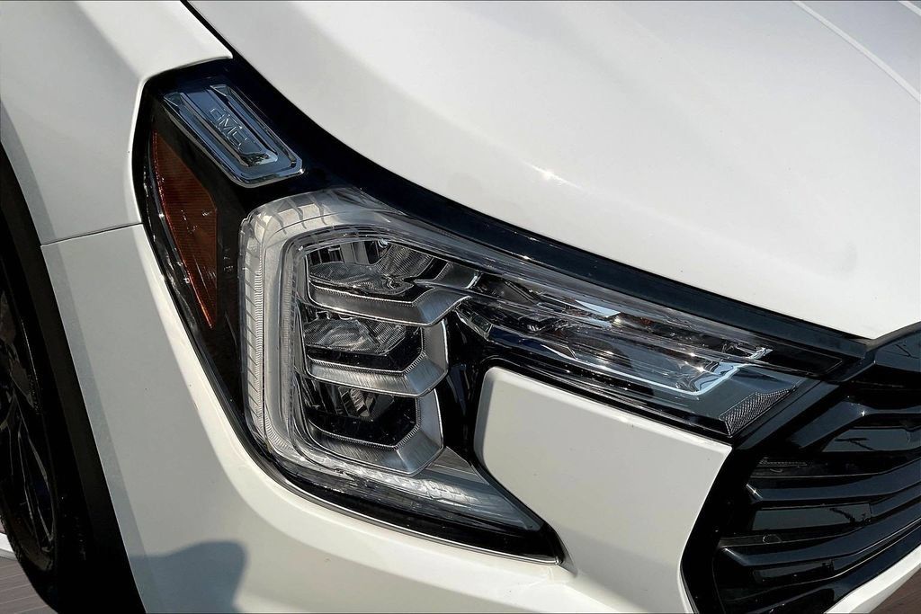 Used 2023 GMC Terrain SLT w/ Elevation Edition FWD image 35
