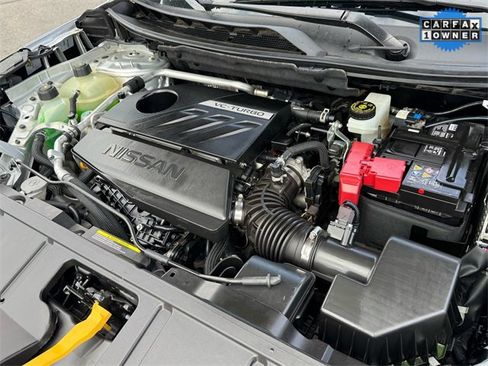 Used 2023 Nissan Rogue SV image 16