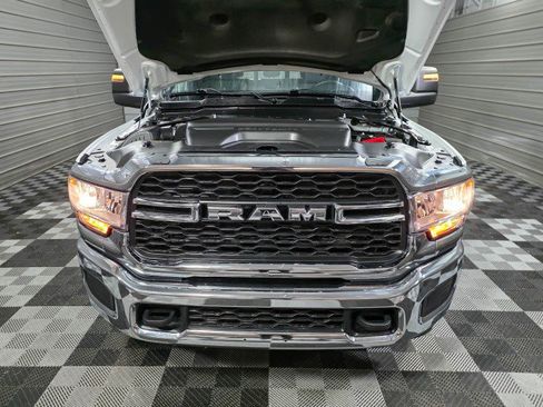 Used 2024 RAM 3500 Tradesman w/ Chrome Appearance Group image 37