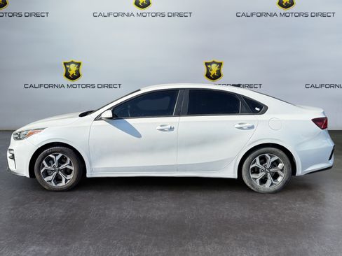 Used 2021 Kia Forte LXS FWD image 2