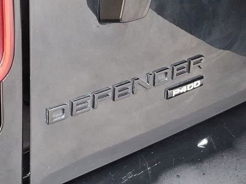 Used 2023 Land Rover Defender 110 X-Dynamic SE AWD/4WD image 34