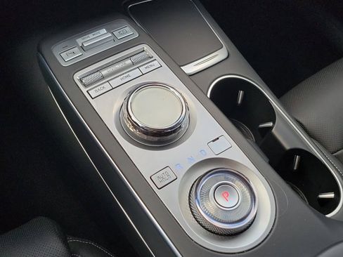 Used 2023 Genesis GV70 2.5T Select w/ Select Package image 29