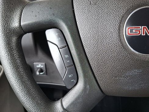 Used 2023 GMC Savana 2500 w/ Driver Convenience Package image 20