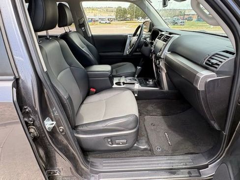 Used 2021 Toyota 4Runner SR5 Premium w/ Moonroof Package AWD/4WD image 33