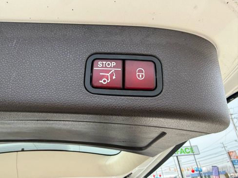 Used 2019 Mercedes-Benz GLS 450 GLS 450 4MATIC Sport Utility 4 image 15